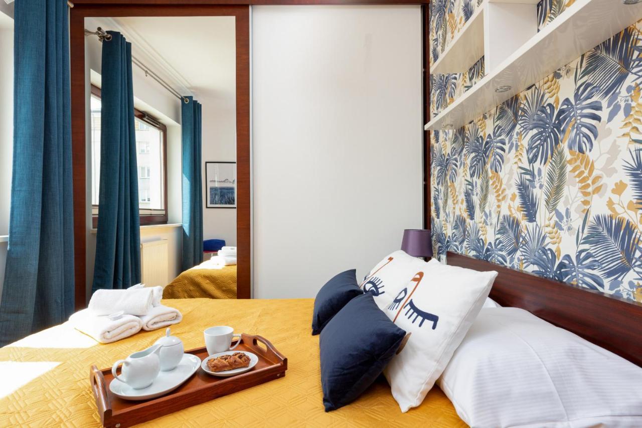 Spacious Suite With A Hammock And Terrace By Renters Prestige Varşova Dış mekan fotoğraf